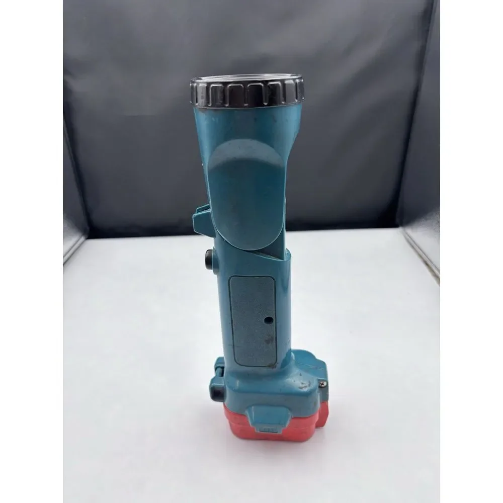 Makita Flashlight With Battery And Battery Charger Tested Works‎ ML903. (2528)